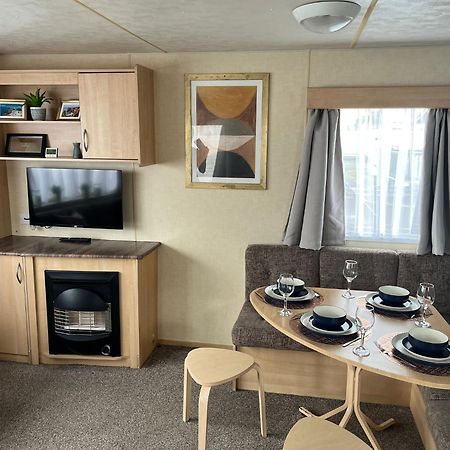 8 Berth Holiday Home At St Osyth Holiday Park Saint Osyth Exterior foto